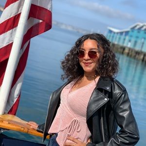 Meet your Posher, Ashley